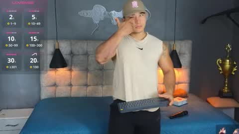 horny_nick18 online show from December 19, 2025, 10:33 am