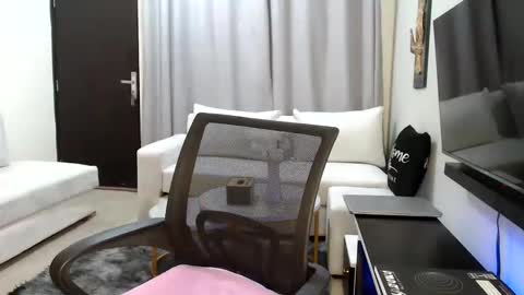 horny_princcess online show from March 18, 2026, 12:14 am