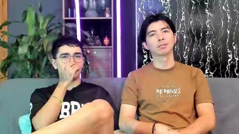 Snapshot of horny_twinks_guys chatting on March 15, 2026, 2:45 pm Alex and Camilo online show from March 15, 2026, 2:45 pm