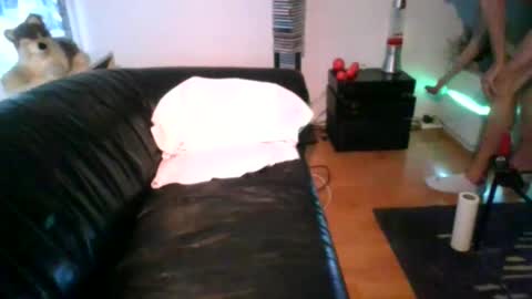 Snapshot of hornyandcum4u chatting on January 4, 2025, 3:17 pm Robbie online show from January 4, 2025, 3:17 pm