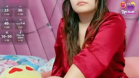 Khloe  online show from April 3, 2026, 12:14 pm