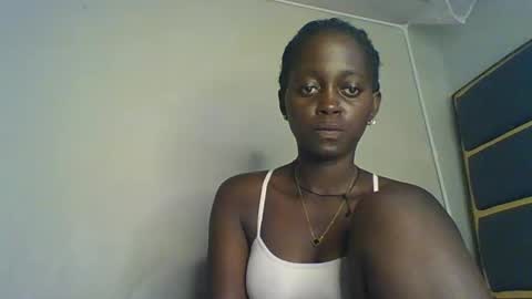 Bella online show from October 28, 2025, 11:14 am