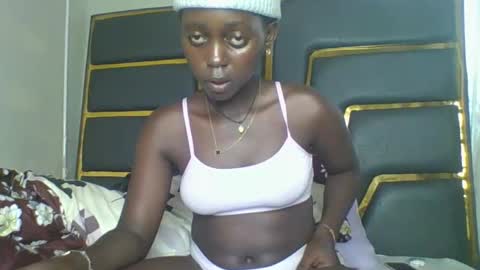 Bella online show from November 1, 2025, 11:34 am