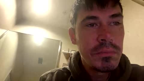 Justin 7 inches online show from May 25, 2026, 4:02 pm