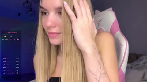 Snapshot of hornybunnyss chatting on January 30, 2025, 8:53 pm Sonya online show from January 30, 2025, 8:53 pm