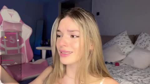 Snapshot of hornybunnyss chatting on February 17, 2025, 6:48 pm Sonya online show from February 17, 2025, 6:48 pm