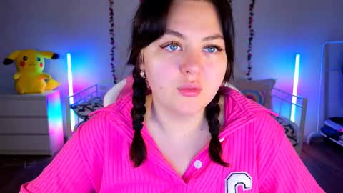 Snapshot of hornycakee chatting on February 19, 2025, 2:23 am HornyCakee online show from February 19, 2025, 2:23 am