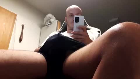Snapshot of hornycock_1993 chatting on December 11, 2024, 1:37 am hornycock_1993 online show from December 11, 2024, 1:37 am