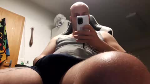 Snapshot of hornycock_1993 chatting on December 11, 2024, 4:39 am hornycock_1993 online show from December 11, 2024, 4:39 am