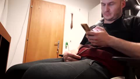 Snapshot of hornycock_1993 chatting on February 5, 2025, 5:53 pm hornycock_1993 online show from February 5, 2025, 5:53 pm