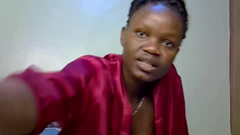 Snapshot of hornycrushy chatting on October 7, 2025, 7:38 am Sea girl online show from October 7, 2025, 7:38 am