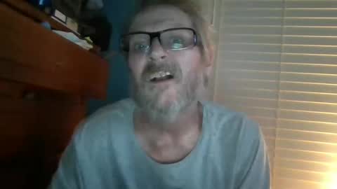 Snapshot of hornyd7711 chatting on October 3, 2025, 3:47 am hornyd7711 online show from October 3, 2025, 3:47 am