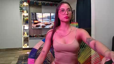 hornygirl_20000 online show from April 24, 2026, 6:38 am