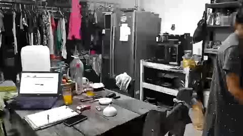 Nix  D online show from October 21, 2025, 4:30 pm