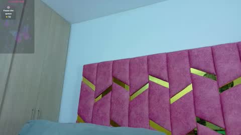 Valentina  online show from January 13, 2026, 12:21 pm