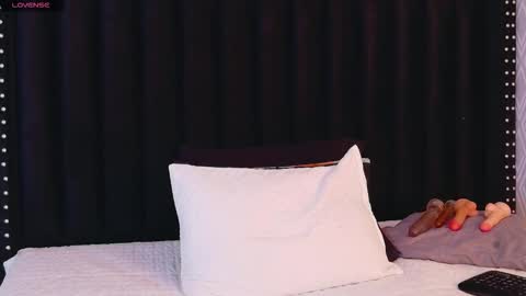 Natasha  online show from March 25, 2026, 8:04 pm