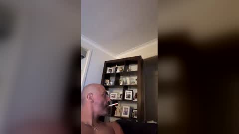 Snapshot of hornyonelooking1 chatting on February 7, 2026, 12:53 pm hornyonelooking1 online show from February 7, 2026, 12:53 pm