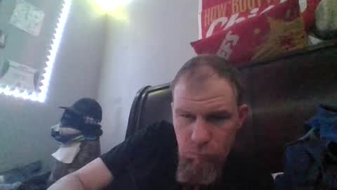 hornypierceddad online show from April 8, 2026, 11:48 pm