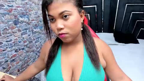 Snapshot of hornyy_staar chatting on October 20, 2025, 7:47 pm Estrella online show from October 20, 2025, 7:47 pm
