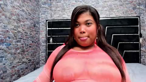 Snapshot of hornyy_staar chatting on October 21, 2025, 9:15 pm Estrella online show from October 21, 2025, 9:15 pm
