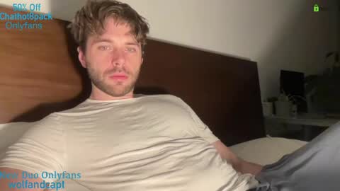 Edward aka Wolf online show from April 20, 2026, 3:42 am