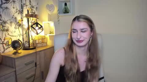 NINA online show from November 12, 2025, 7:09 am