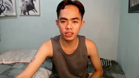 Snapshot of hot_8inchtwink chatting on December 24, 2024, 3:49 am Rylle online show from December 24, 2024, 3:49 am