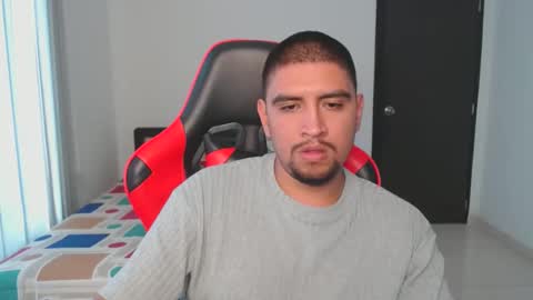 hot__husbands online show from February 25, 2025, 6:53 pm