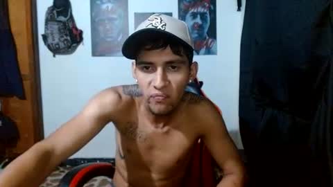 Snapshot of hot__mechanic chatting on June 15, 2026, 6:32 pm hot__mechanic online show from June 15, 2026, 6:32 pm
