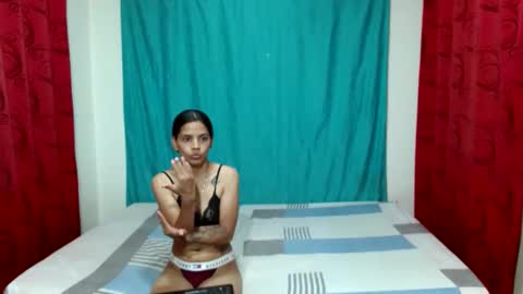 Snapshot of hot_andhornygirls16 chatting on December 2, 2024, 8:55 pm natalia y sara online show from December 2, 2024, 8:55 pm