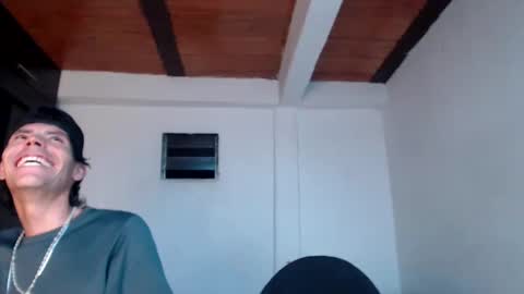 Snapshot of hot_angels___ chatting on October 18, 2025, 5:54 am angels online show from October 18, 2025, 5:54 am