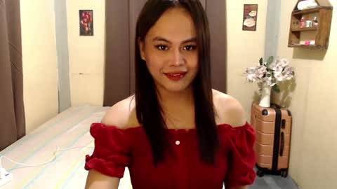 Snapshot of hot_babe0802 chatting on December 8, 2024, 1:25 pm HANNA online show from December 8, 2024, 1:25 pm