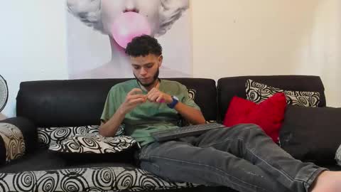 hot bad boy69 online show from December 18, 2025, 7:20 pm