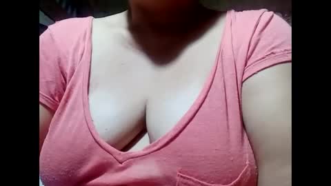 Snapshot of hot_boobs21 chatting on January 5, 2025, 11:37 am hot_boobs21 online show from January 5, 2025, 11:37 am
