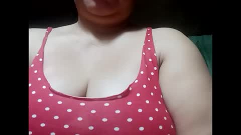 Snapshot of hot_boobs21 chatting on March 2, 2025, 9:11 pm hot_boobs21 online show from March 2, 2025, 9:11 pm