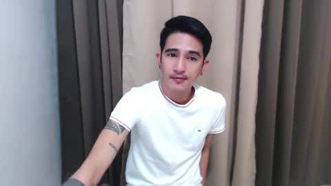 Snapshot of hot_boy2088 chatting on September 30, 2025, 2:22 pm Mike online show from September 30, 2025, 2:22 pm