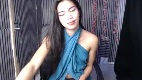 hot_chelly online show from October 14, 2025, 11:22 am