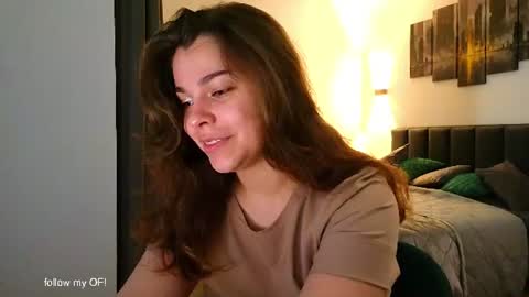 Snapshot of hot_chill__ chatting on June 9, 2026, 5:02 pm LiluCaroline online show from June 9, 2026, 5:02 pm