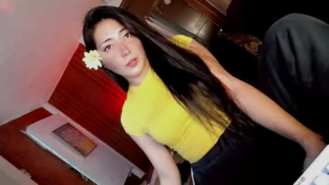 its me CLAUDIA online show from August 6, 2026, 3:08 am