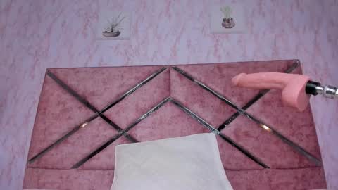 Emily online show from October 19, 2025, 11:44 am