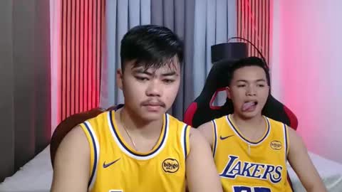 hot_emmanuel online show from November 24, 2025, 6:46 am