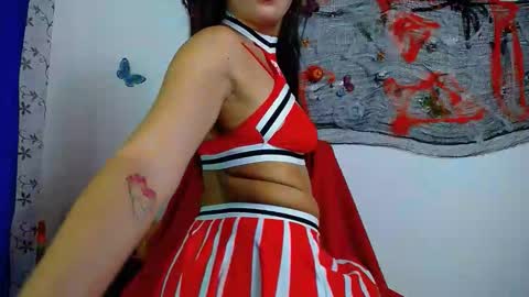 Snapshot of hot_girl01_hanna chatting on October 27, 2025, 9:41 pm angie online show from October 27, 2025, 9:41 pm