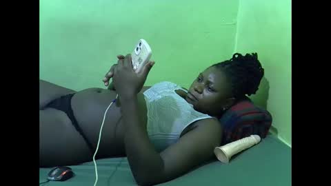 hot_girlly online show from December 18, 2025, 6:58 pm