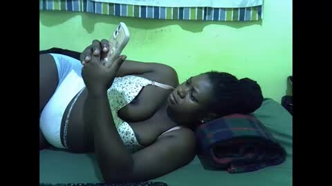 Snapshot of hot_girlly chatting on March 20, 2026, 2:27 am hot_girlly online show from March 20, 2026, 2:27 am
