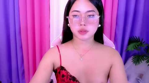 Snapshot of hot_hazelxx chatting on November 2, 2025, 10:23 pm Hazel online show from November 2, 2025, 10:23 pm