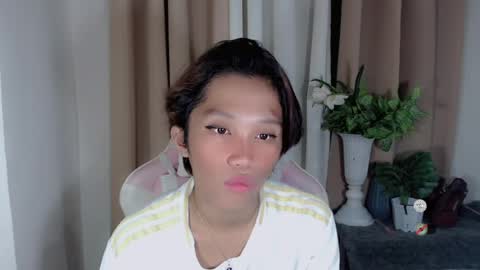 Khianna online show from May 17, 2026, 11:06 am