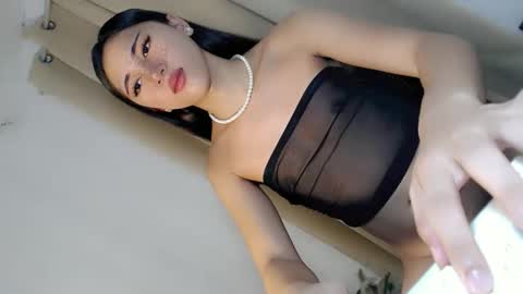Snapshot of hot_little_angel18 chatting on May 15, 2026, 1:56 am hot_little_angel18 online show from May 15, 2026, 1:56 am