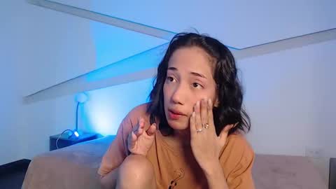 Alana online show from January 7, 2026, 9:28 pm