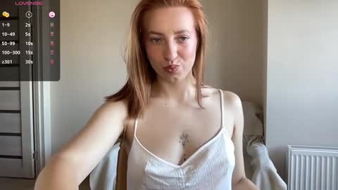 Lina online show from September 23, 2025, 6:27 am