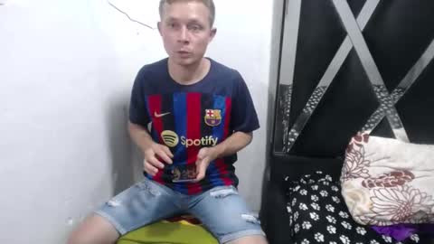 Snapshot of hot_mann11 chatting on September 17, 2025, 1:07 am angel online show from September 17, 2025, 1:07 am